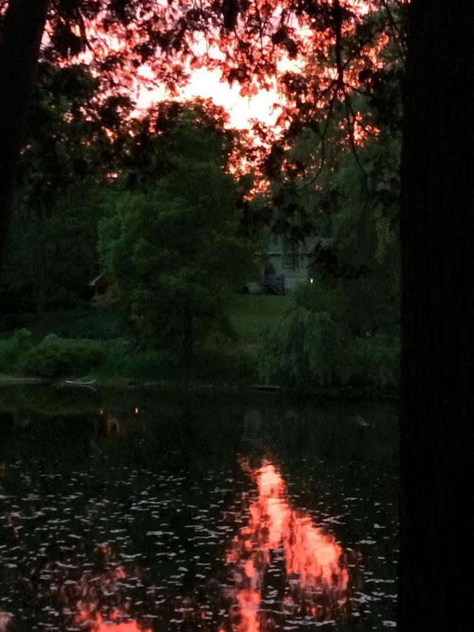 Romantic Riverside Suite In Элора Экстерьер фото